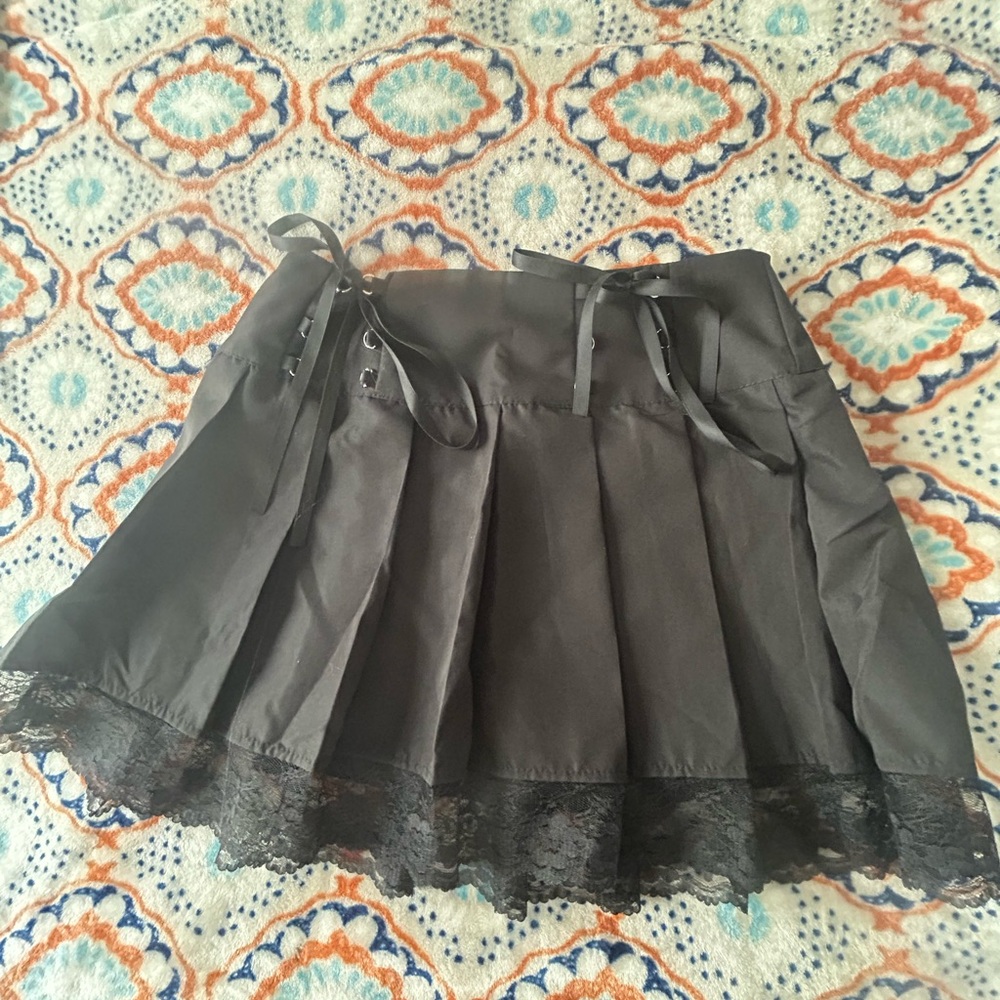 Elegant Black Lace Trim Skirt